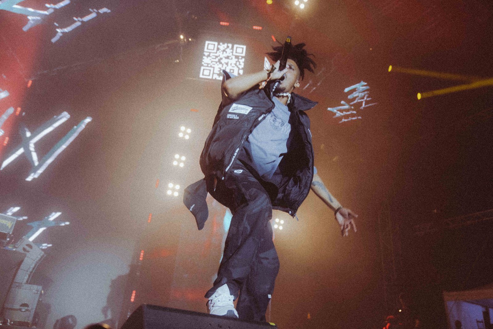 Maxi Zee on a festival main stage